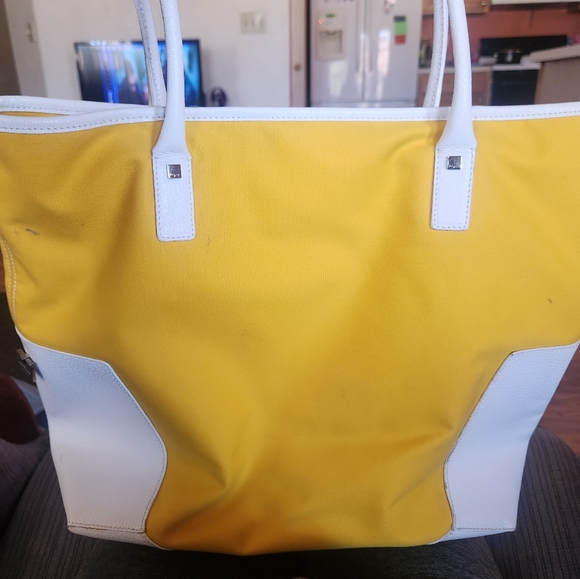 Ferragamo Tote Bag - Picture 6 of 13